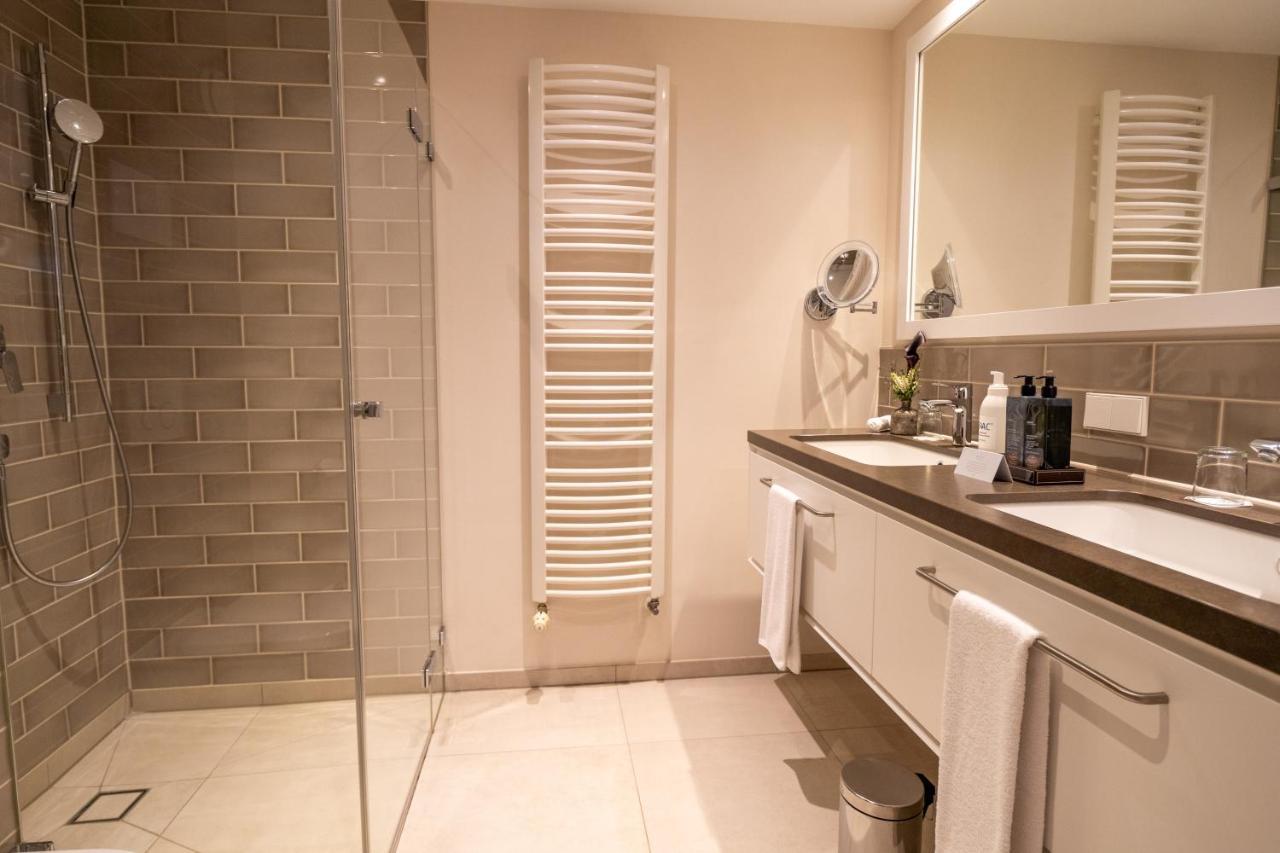 Vila Vita Rosenpark Marburg Bagian luar foto A bathroom