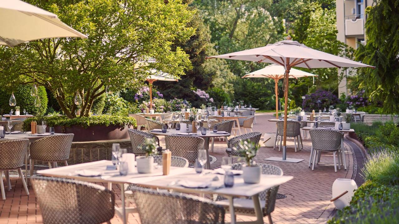 Vila Vita Rosenpark Marburg Bagian luar foto The Terrace at the Hotel de la Paix